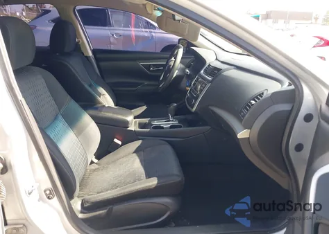 2016 Nissan Altima 2.5/2.5 S/2.5 Sl/2.5 Sr/2.5 Sv z USA, uszkodzony, nr VIN 1N4AL3AP5GN336089